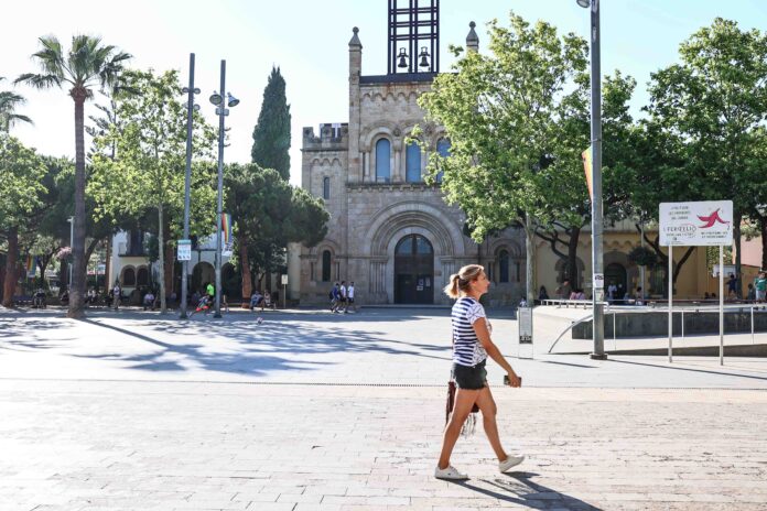 Plaza de la Iglesia. Foto: Castelldefels.info.
