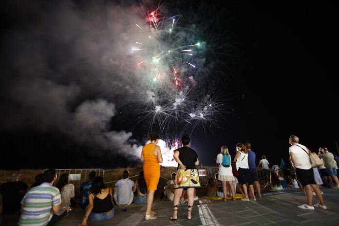 Castillo de fuegos en las Fiestas del Mar de anteriores ediciones (Foto: Ayuntamiento de Castelldefels)