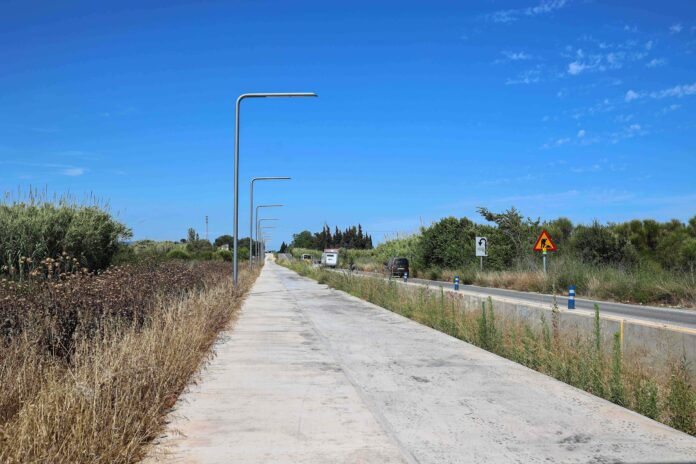 La carretera entre Castelldefels y Gavà es la puerta de acceso a la ZBE de Gavà (Foto: Castelldefels Digital)