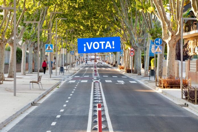 Castelldefels Digital ofrece la primera gran encuesta sobre el futuro de la avenida Pineda. ¡Vota a continuación!