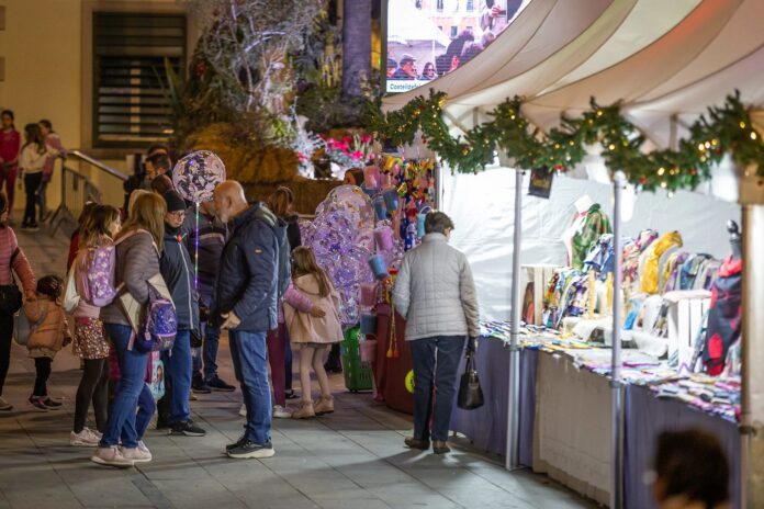 Mercado de Navidad del año pasado (Foto: Ayuntamiento de Castelldefels)