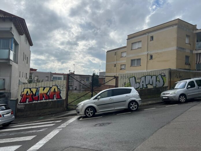 Una imagen del solar donde se van a construir las 11 viviendas (Foto: Ayuntamiento de Castelldefels)
