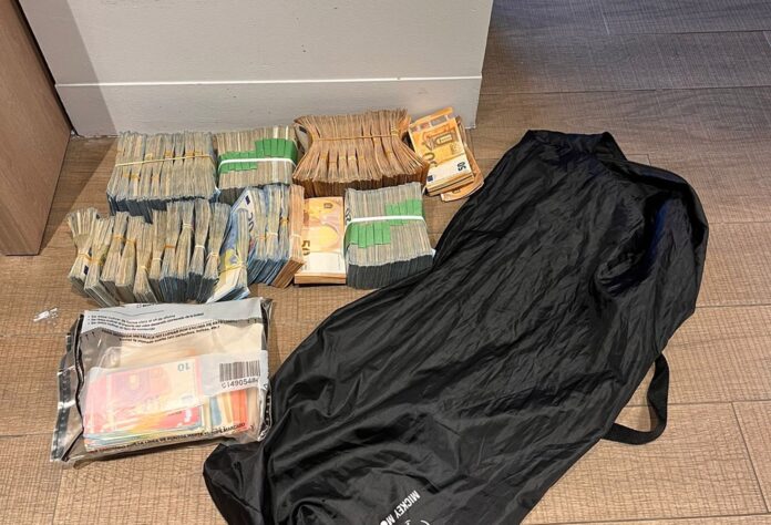 Dinero incautado (Foto: Mossos)