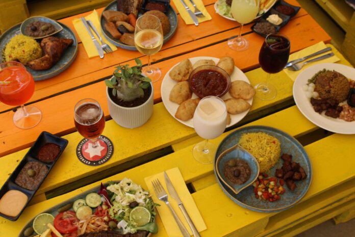 El Baobab está ubicado en el local 221 de Port Ginesta.