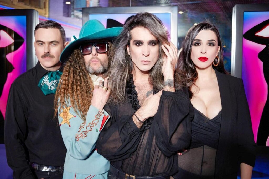 Mario Vaquerizo, Marta Vaquerizo, Juan Pedro del Moral y Miguel Balanzategui son Nancys Rubias.