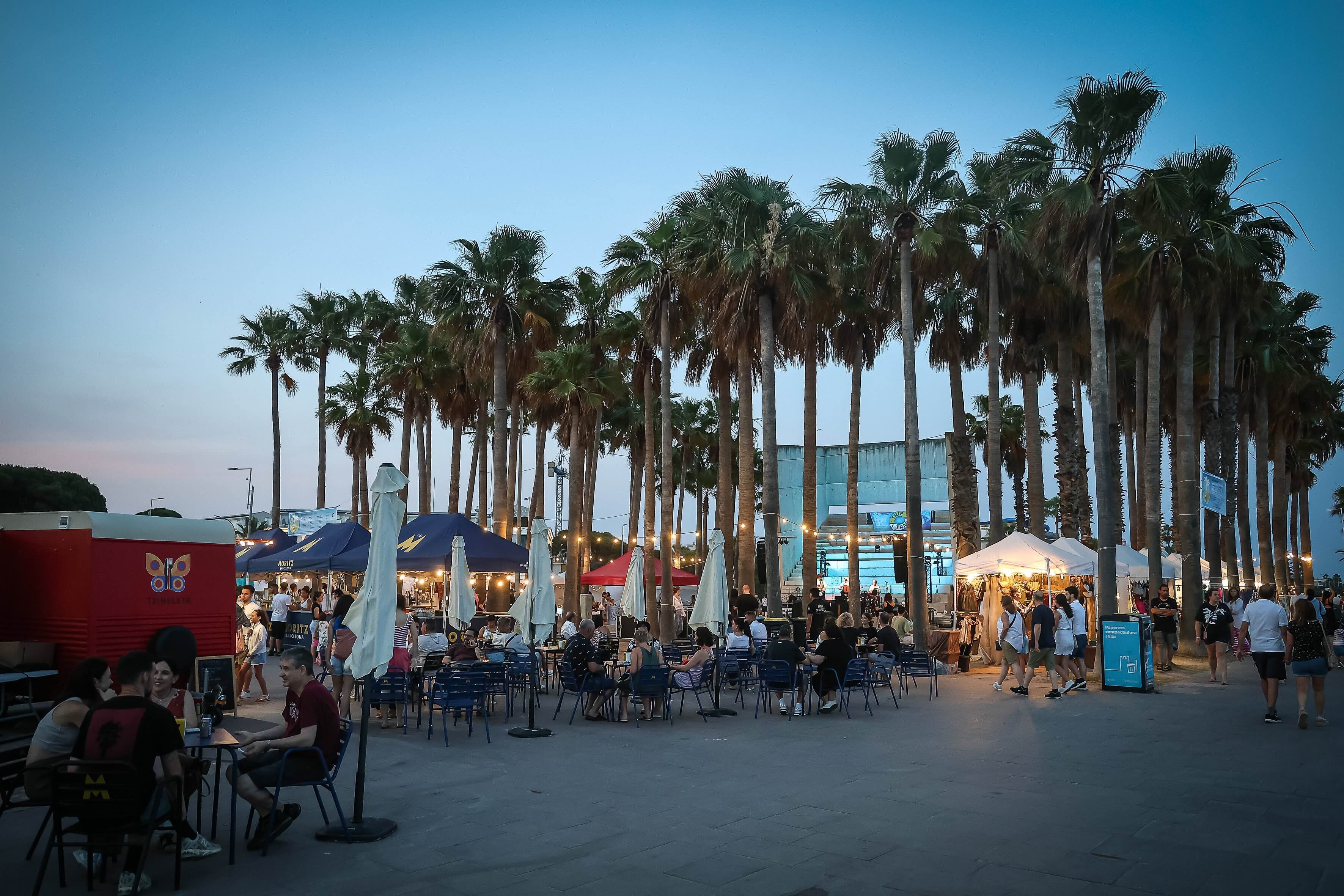 Edición del año pasado del Beach Market (Foto: Ayuntamiento de Castelldefels)