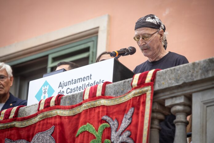 Ramon Josa, durante el pregón de 2025. Foto: Ayto. de Castelldefels.