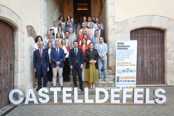 Foto familia del encuentro. Foto: Ayto. de Castelldefels.